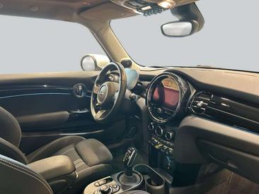 Mini 3 Portes Berline Cooper SE — photo 13