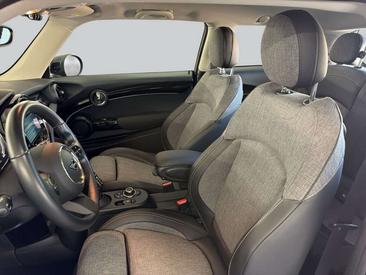 Mini 3 Portes Berline Cooper SE — photo 8