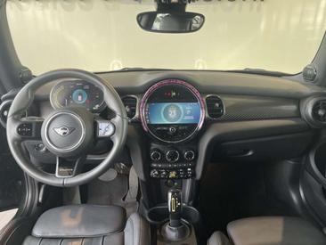 Mini 3 Portes Berline Cooper SE — photo 6
