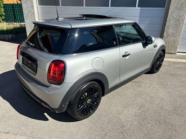 Mini 3 Portes Berline Cooper SE — photo 13