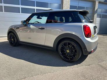 Mini 3 Portes Berline Cooper SE — photo 17
