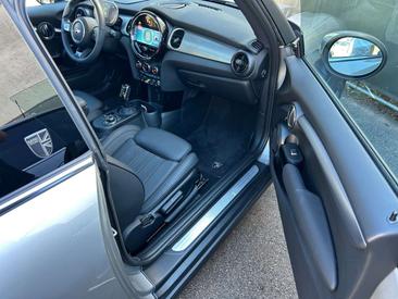 Mini 3 Portes Berline Cooper SE — photo 24