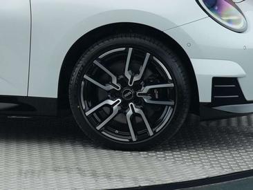 Mini Cooper Electric Berline Cooper SE — photo 14