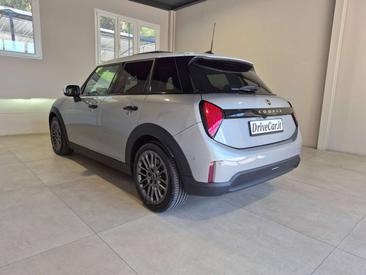 Mini 3 Portes Berline Cooper C — photo 2