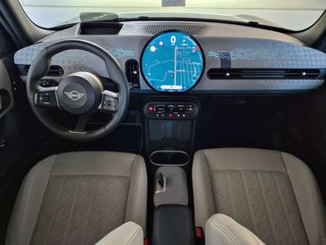 Mini 3 Portes Berline Cooper C — photo 4