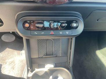 Mini 3 Portes Berline Cooper C — photo 14