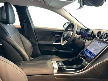 Mercedes Classe C Berline 180 — photo 8