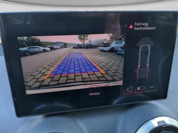 Audi Q2 35 TFSI — photo 15