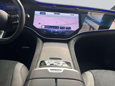 Mercedes EQE Berline 500 — photo 13