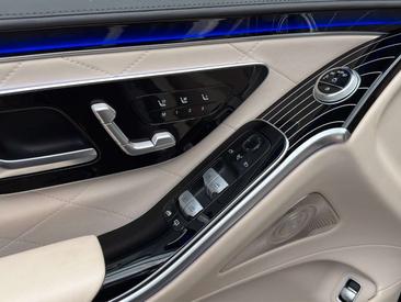 Mercedes Classe S Berline 580 E — photo 11