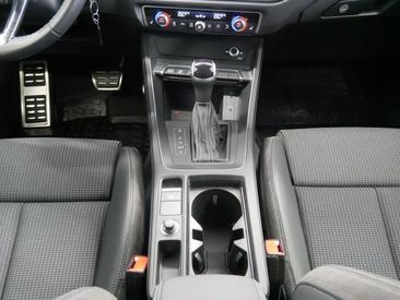 Audi Q3 Sportback TFSI E 45 E — photo 12