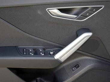 Audi Q2 35 TFSI — photo 18