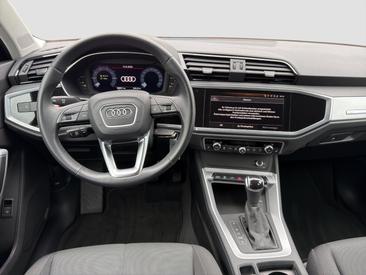 Audi Q3 TFSI E 45 E — photo 11