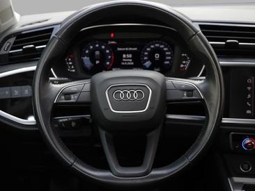 Audi Q3 35 TFSI — photo 14