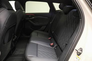 Audi A6 Avant E-tron E-tron — photo 9