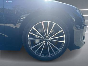 Audi A6 Avant E-tron S Line Business E-tron Performance — photo 9