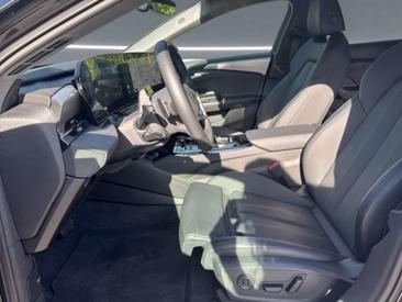Audi A6 Avant E-tron S Line Business E-tron Performance — photo 15