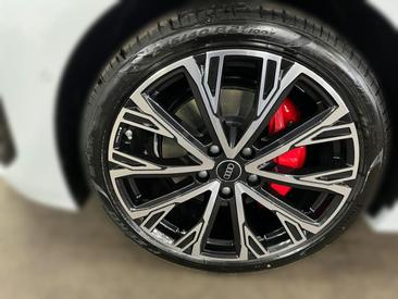 Audi A6 Avant E-tron S Line Business E-tron Performance — photo 9