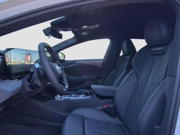 Audi A6 Avant E-tron S Line Business E-tron Performance — photo 9