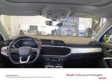 Audi Q3 TFSI E 45 E — photo 10
