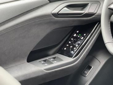 Audi A6 Avant E-tron S Line Business E-tron Performance — photo 16