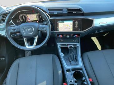 Audi Q3 TFSI E 45 E — photo 5
