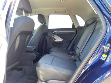 Audi Q3 TFSI E 45 E — photo 10