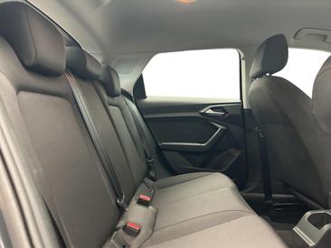 Audi A1 Sportback 35 TFSI — photo 14