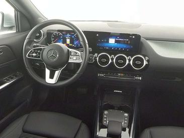 Mercedes GLA 180 D — photo 2