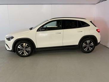 Mercedes GLA 180 — photo 2