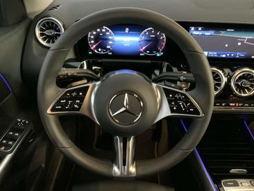 Mercedes GLA 180 — photo 9