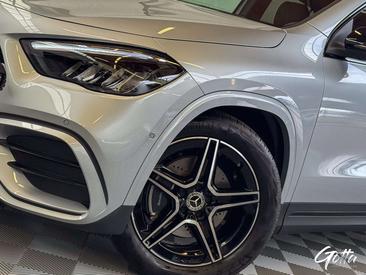 Mercedes GLA 200 — photo 9