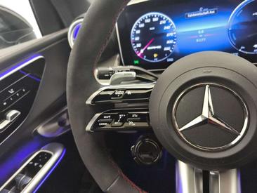 Mercedes GLC 400 — photo 15