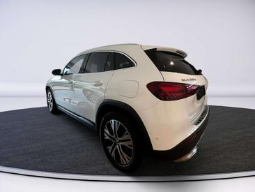 Mercedes GLA 200d — photo 3