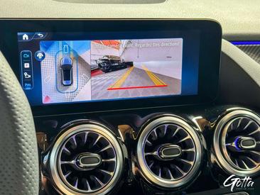 Mercedes GLA 200 — photo 15