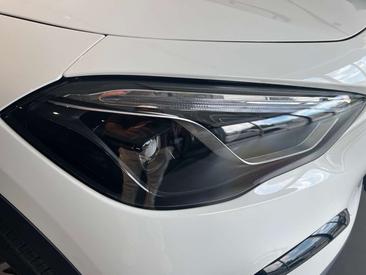 Mercedes GLA 200d — photo 8