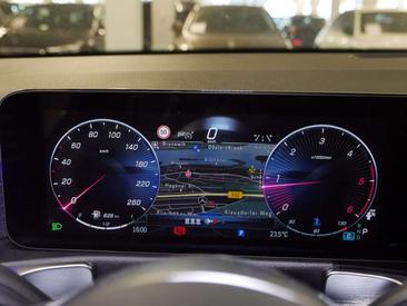 Mercedes GLB 200d — photo 17