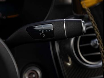 Mercedes GLC 63 S — photo 20