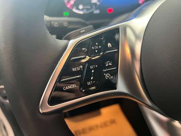 Mercedes GLA 200d — photo 13
