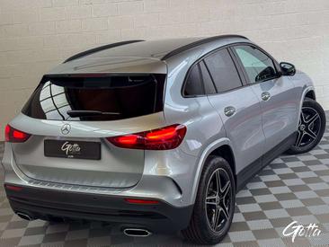 Mercedes GLA 200 — photo 22