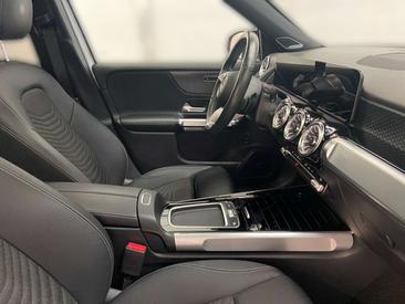 Mercedes GLB 200d — photo 9