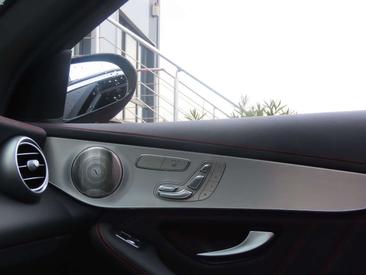 Mercedes GLC 400 E — photo 27
