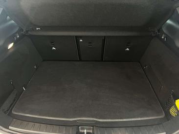 Mercedes GLA 200d — photo 18