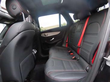Mercedes GLC 400 E — photo 28