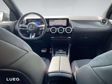Mercedes GLA 200 — photo 10