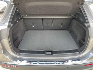Mercedes GLA 200 — photo 16