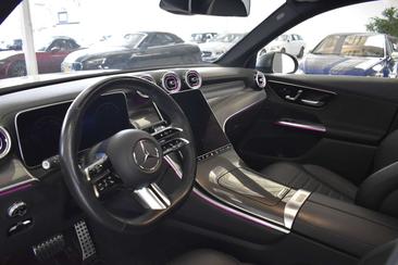 Mercedes GLC 300 E — photo 7