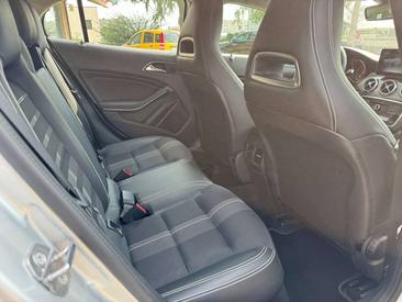 Mercedes GLA 180 — photo 8