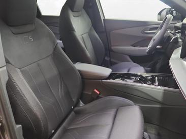 Audi Q3 TDI — photo 9