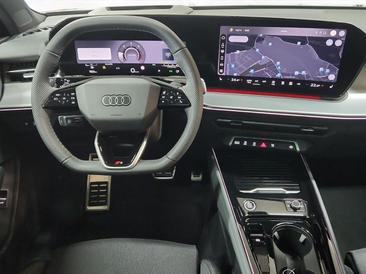 Audi Q3 TDI — photo 11